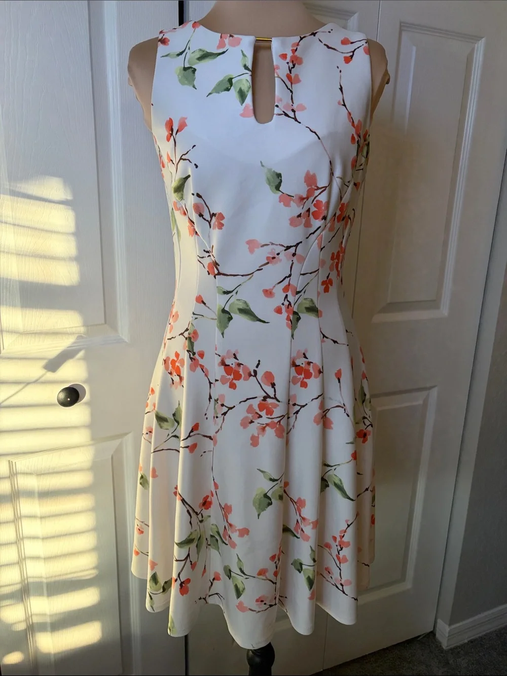 Gabby Skye White Midi Dress with Coral Floral Print size 4 swing style skirt